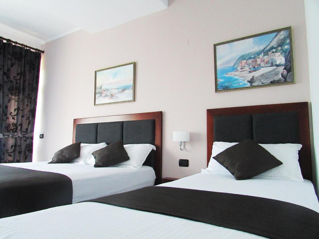 Hotel Antag Shëngjin エクステリア 写真