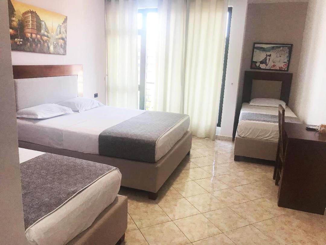 Hotel Antag Shëngjin エクステリア 写真